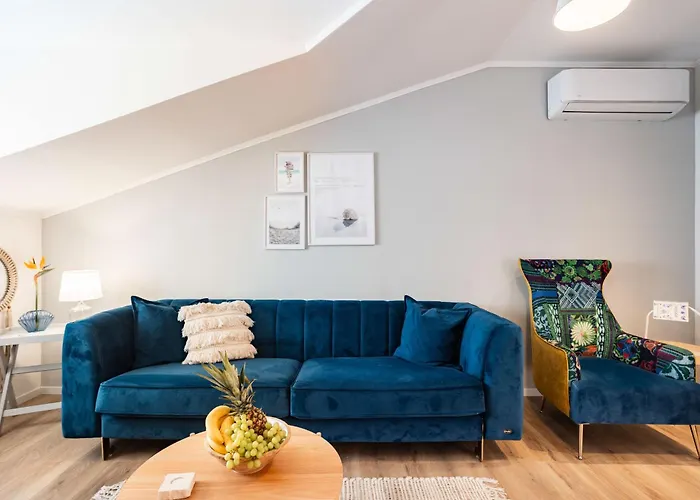 Seashell Apartment *